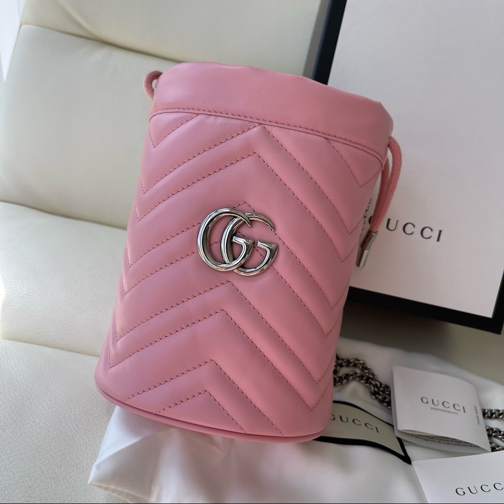NEW  GUCCI Chevron Calfskin Pink Leather GG Marmont Mini Bucket Chain Bag - Picture 4 of 13